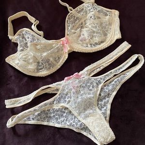 Beautiful Cream Lace Agent Provocateur Lingerie Set 🤍💗